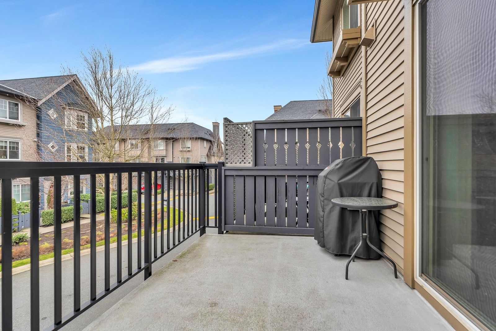 Listing Image 24