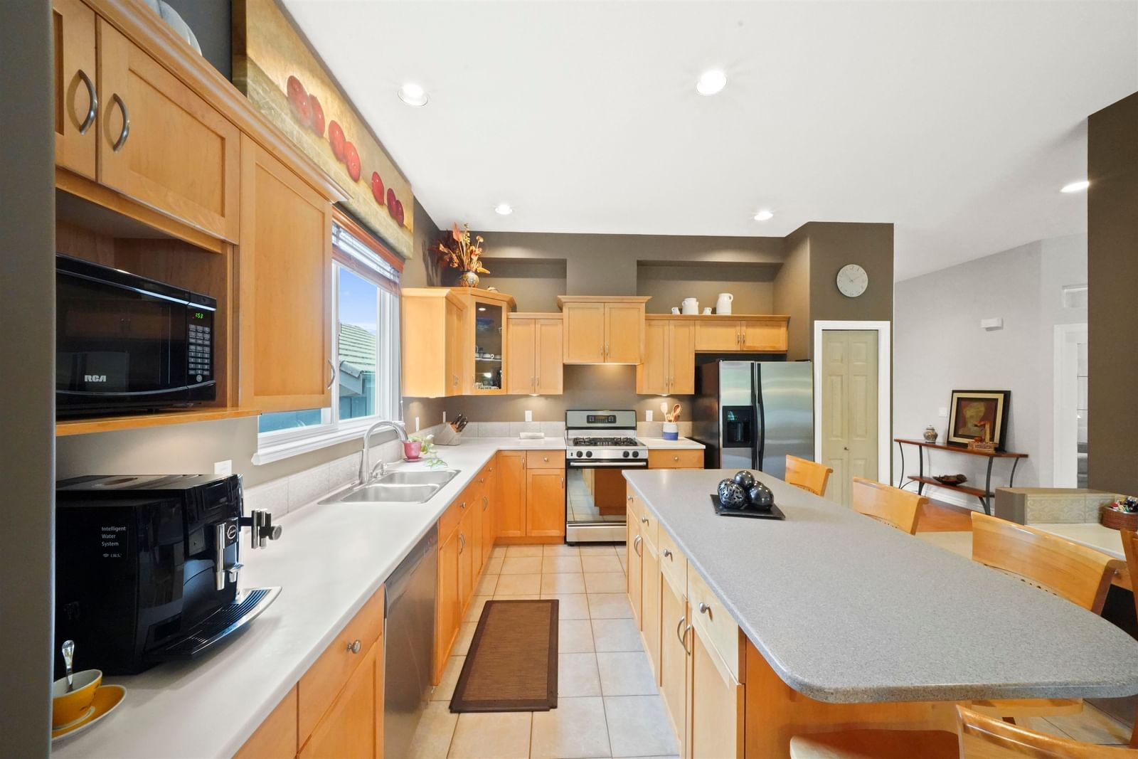Listing Image 11