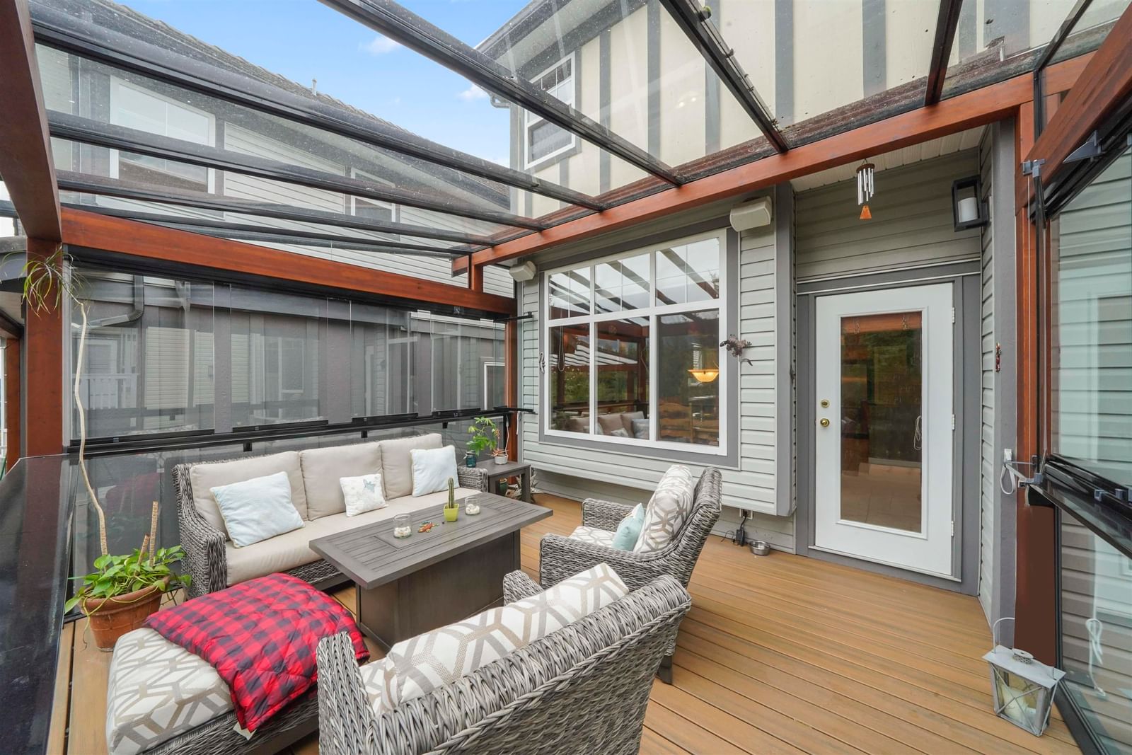 Listing Image 15