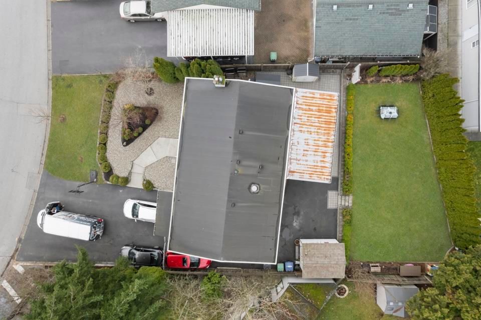 Listing Image 40