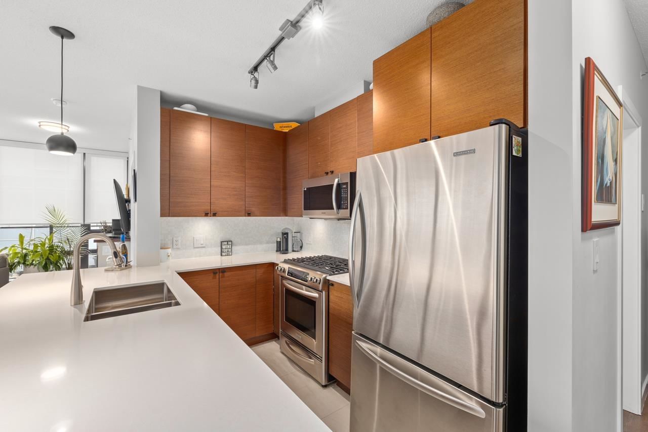 Listing Image 10