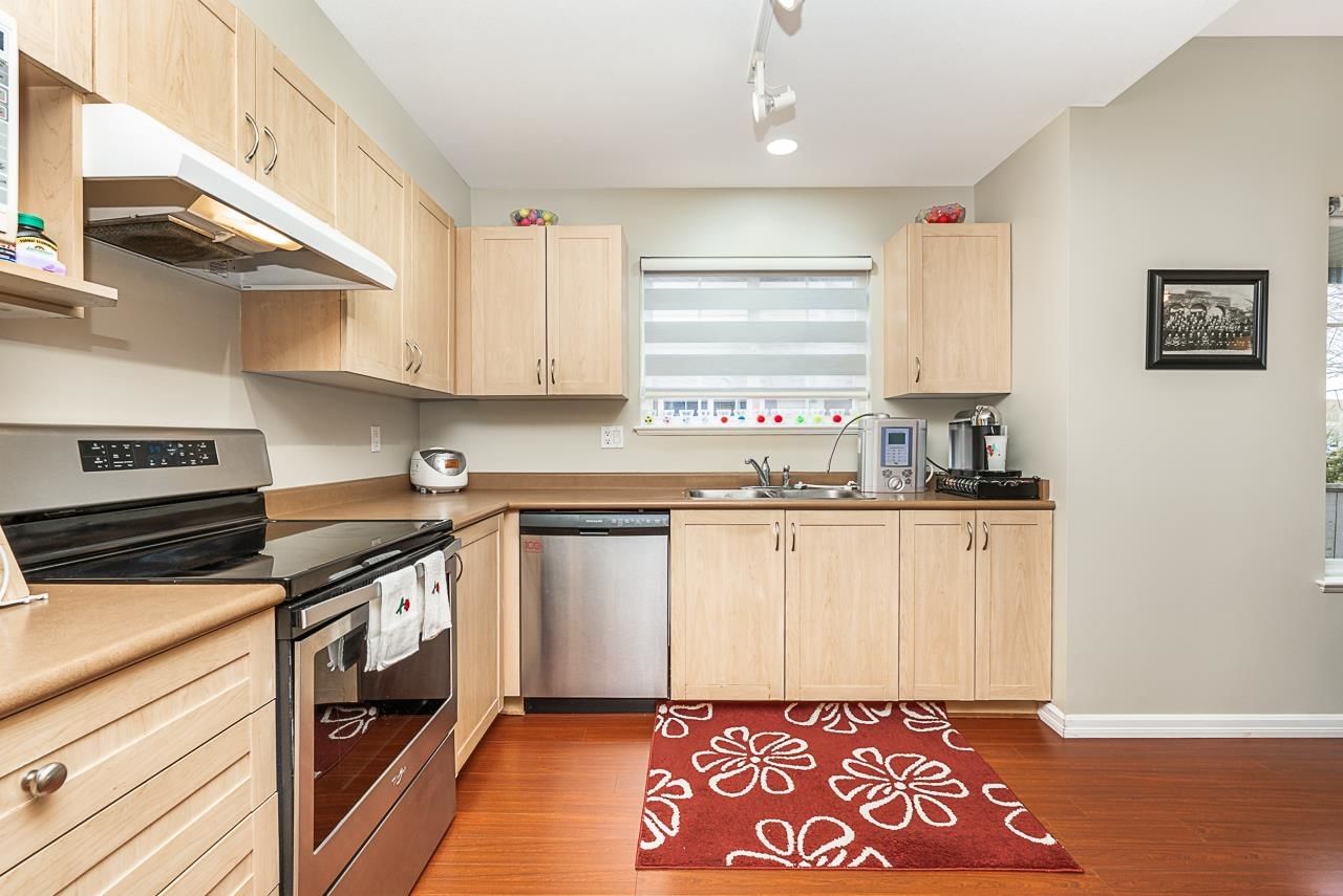 Listing Image 11