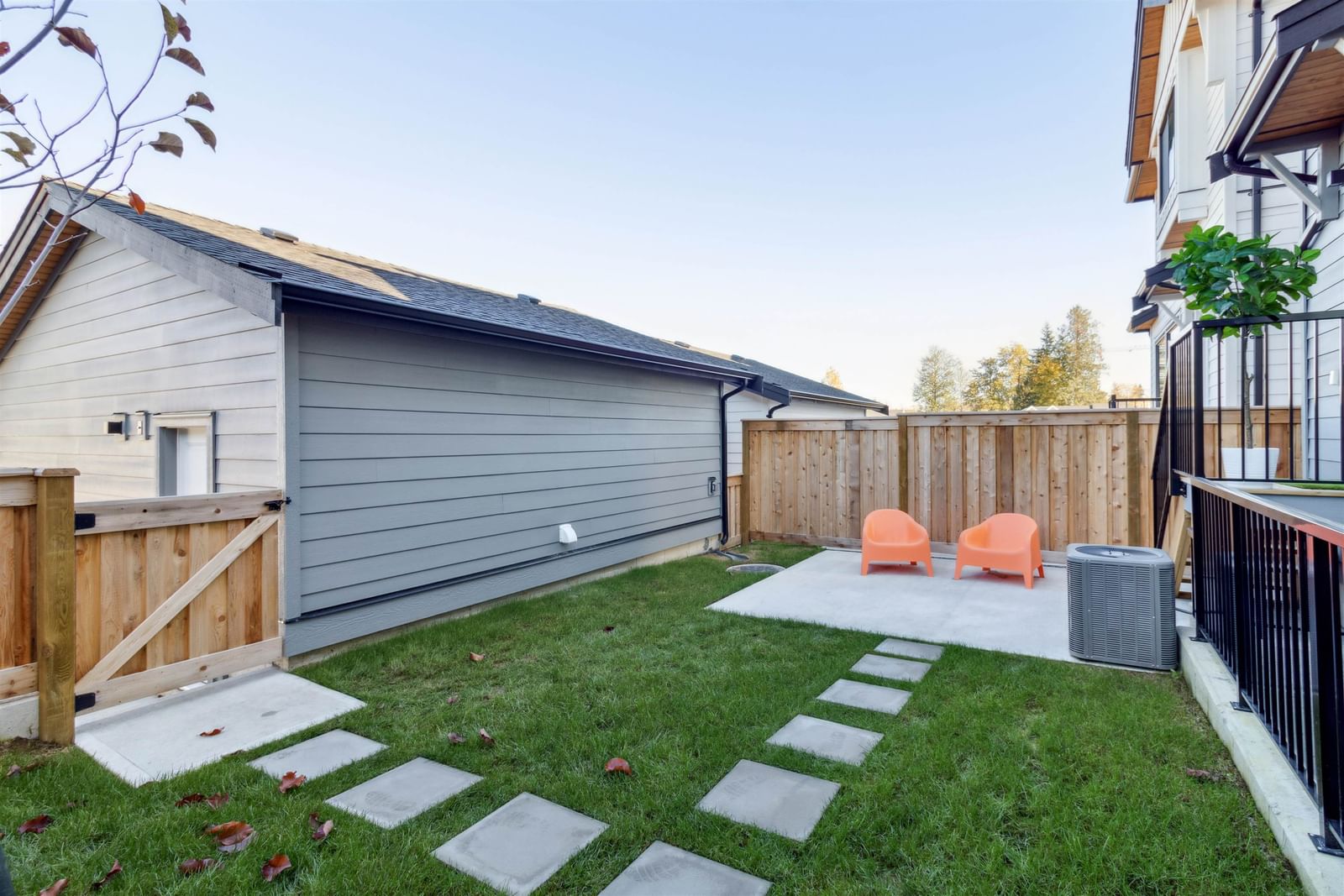 Listing Image 19