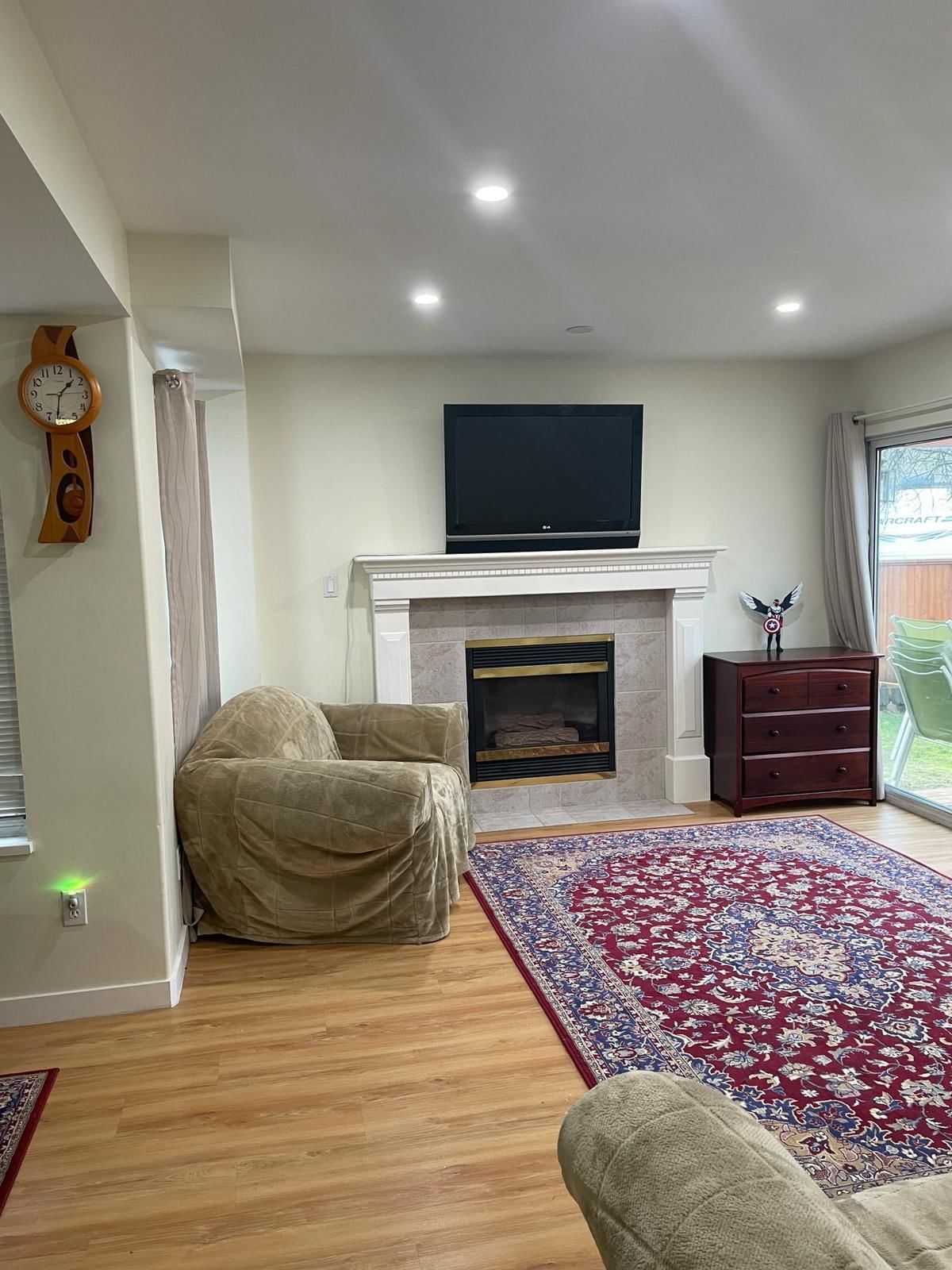 Listing Image 6