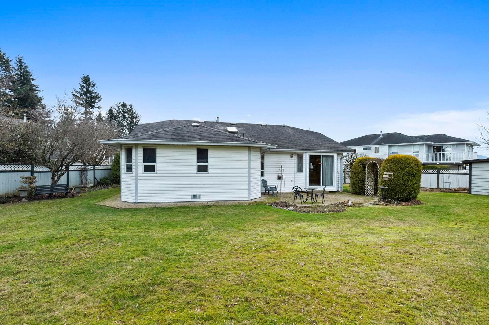 Listing Image 8