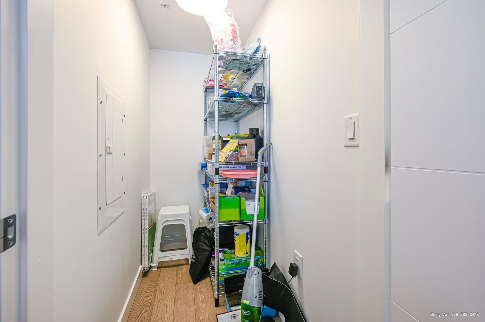 Listing Image 12