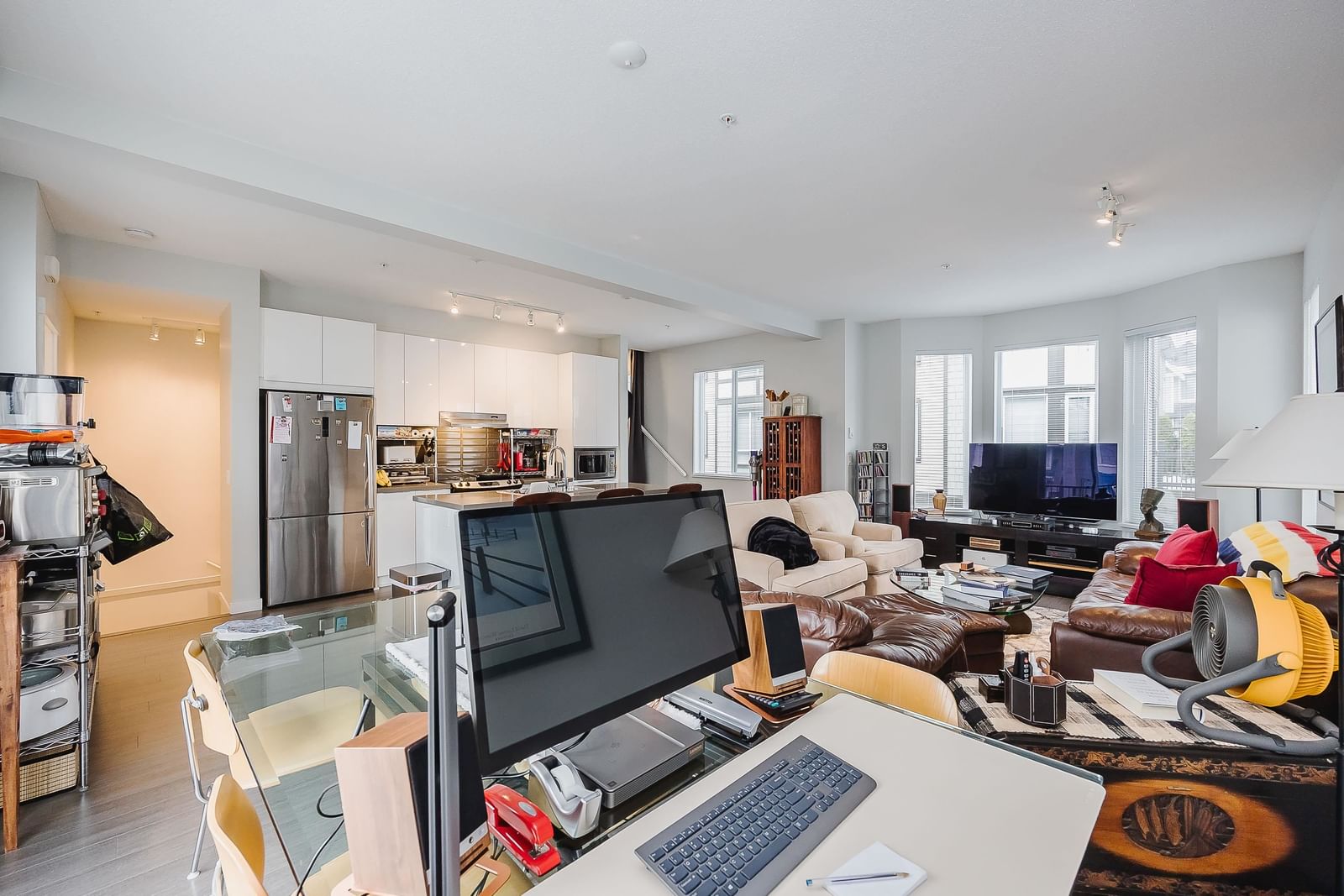 Listing Image 14