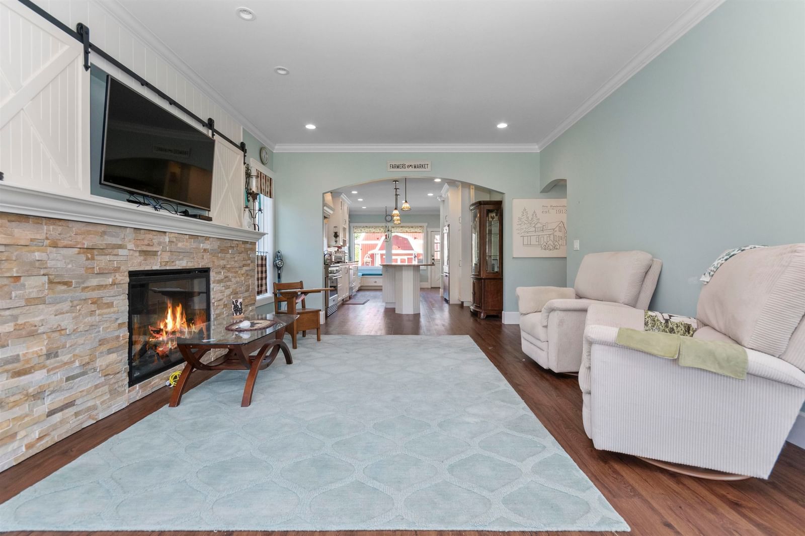 Listing Image 11