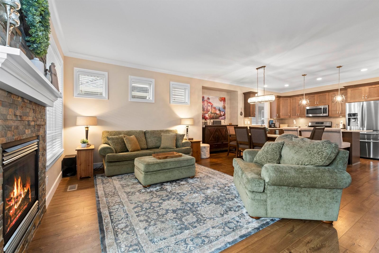 Listing Image 15