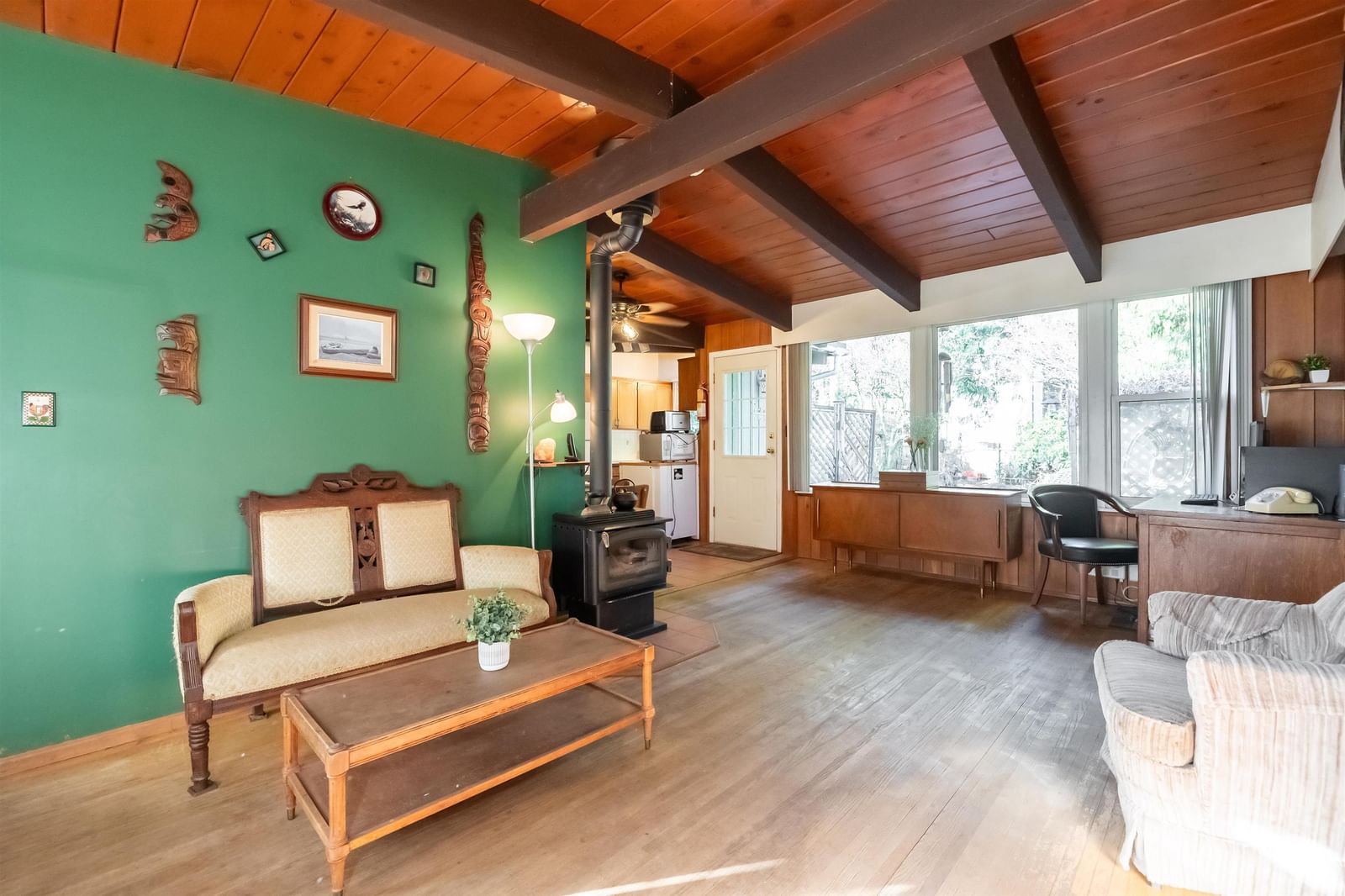 Listing Image 14