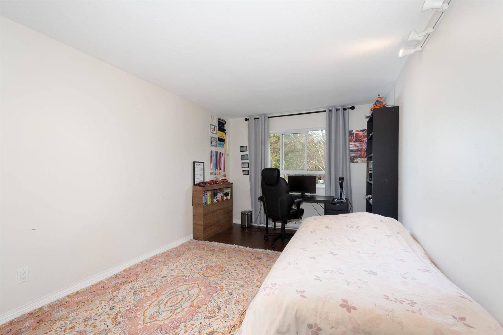 Listing Image 23