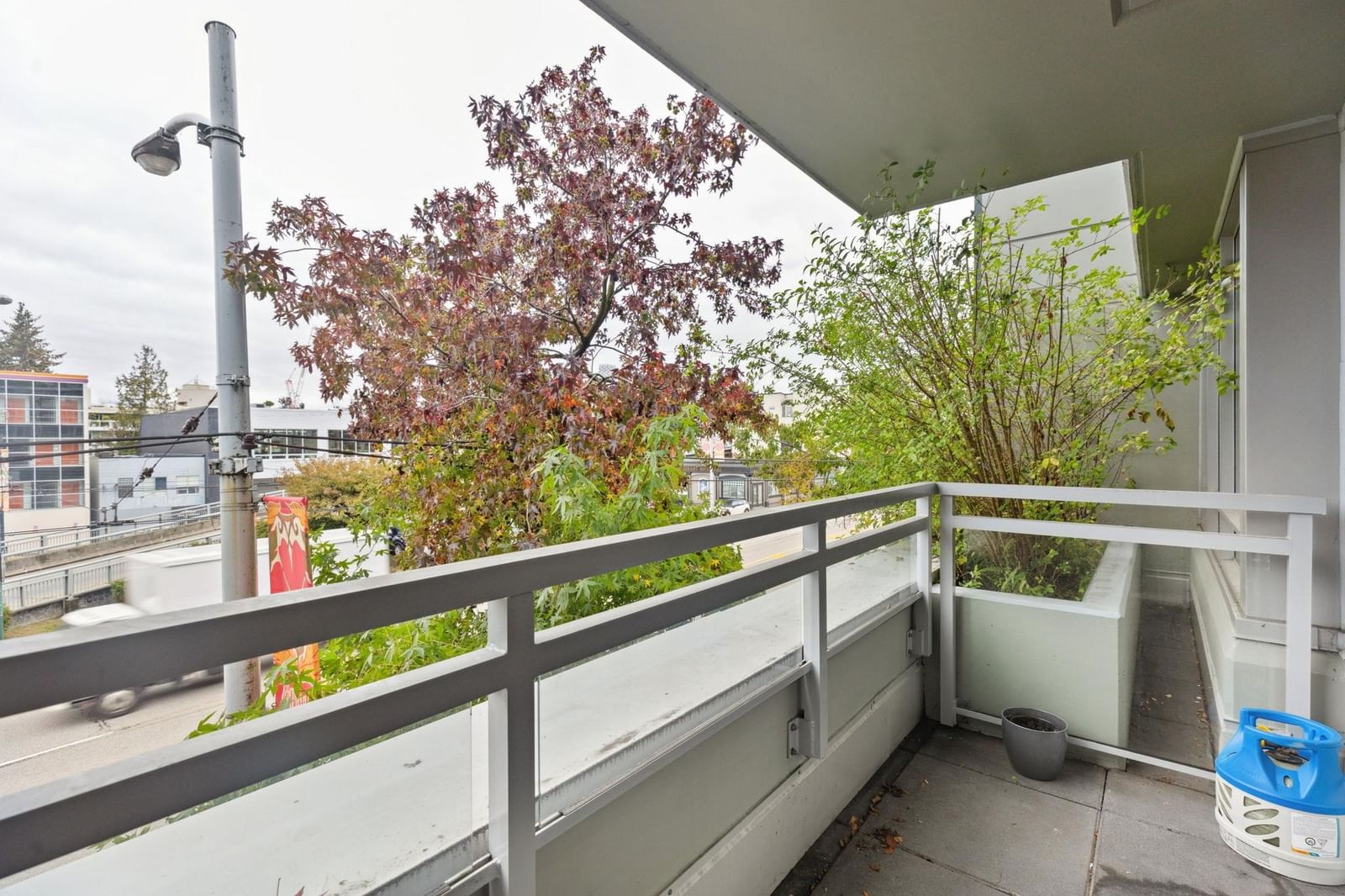 Listing Image 18