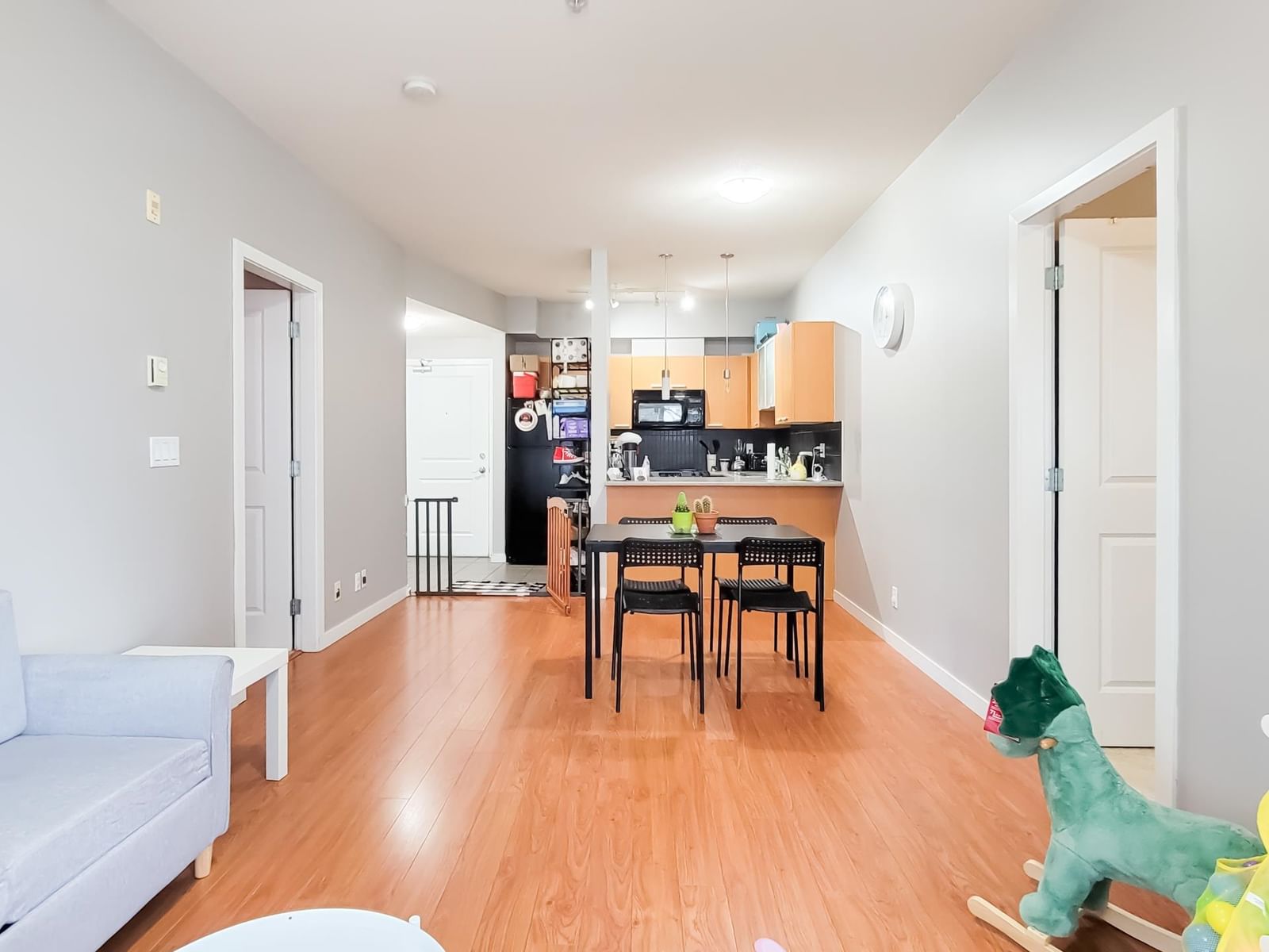 Listing Image 16