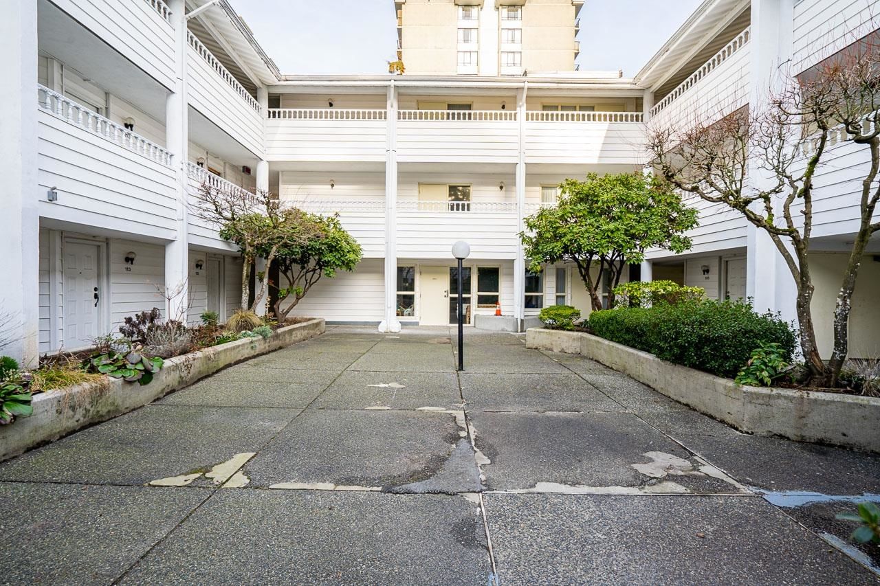 Listing Image 8