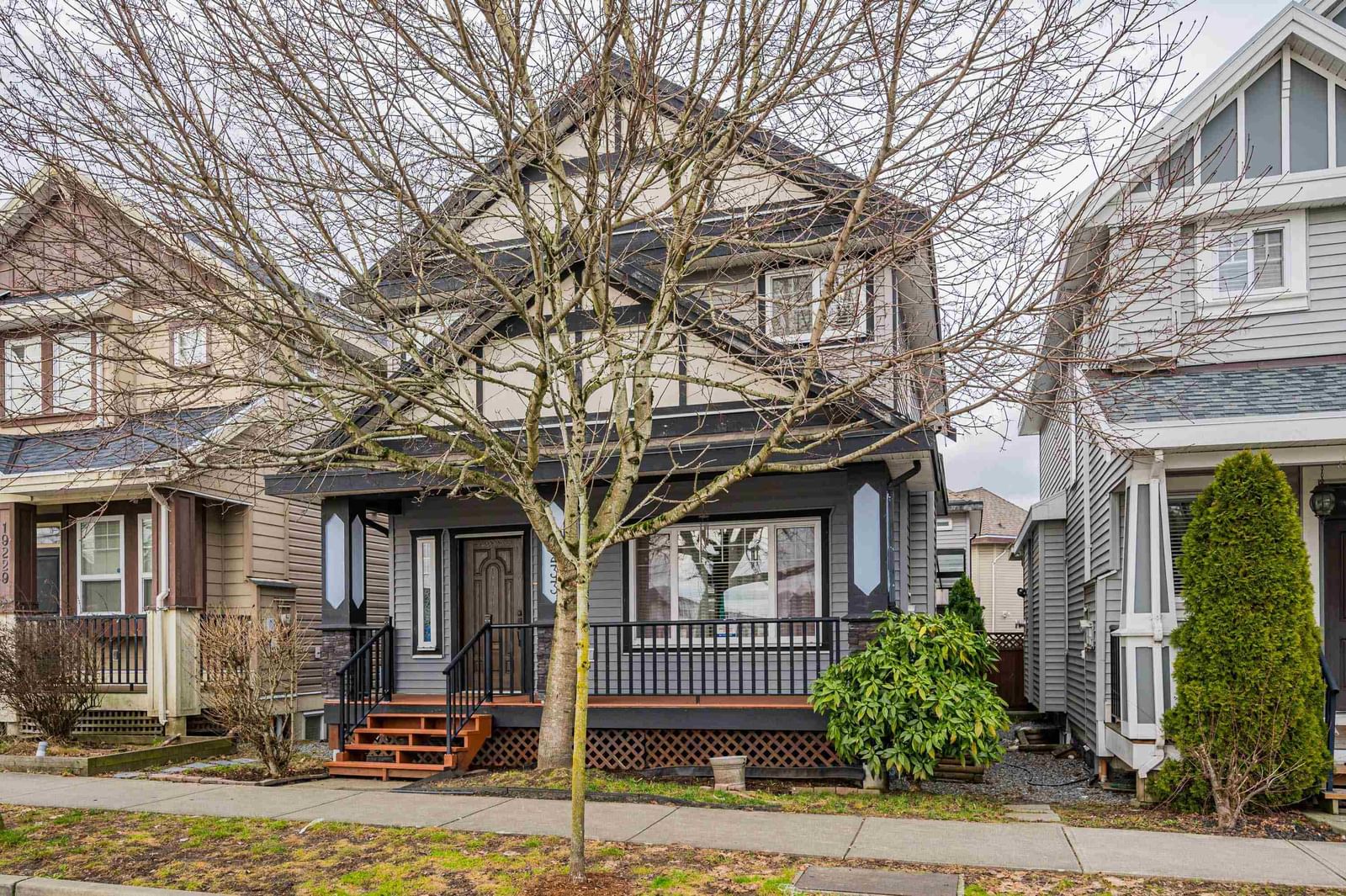 Listing Image 1