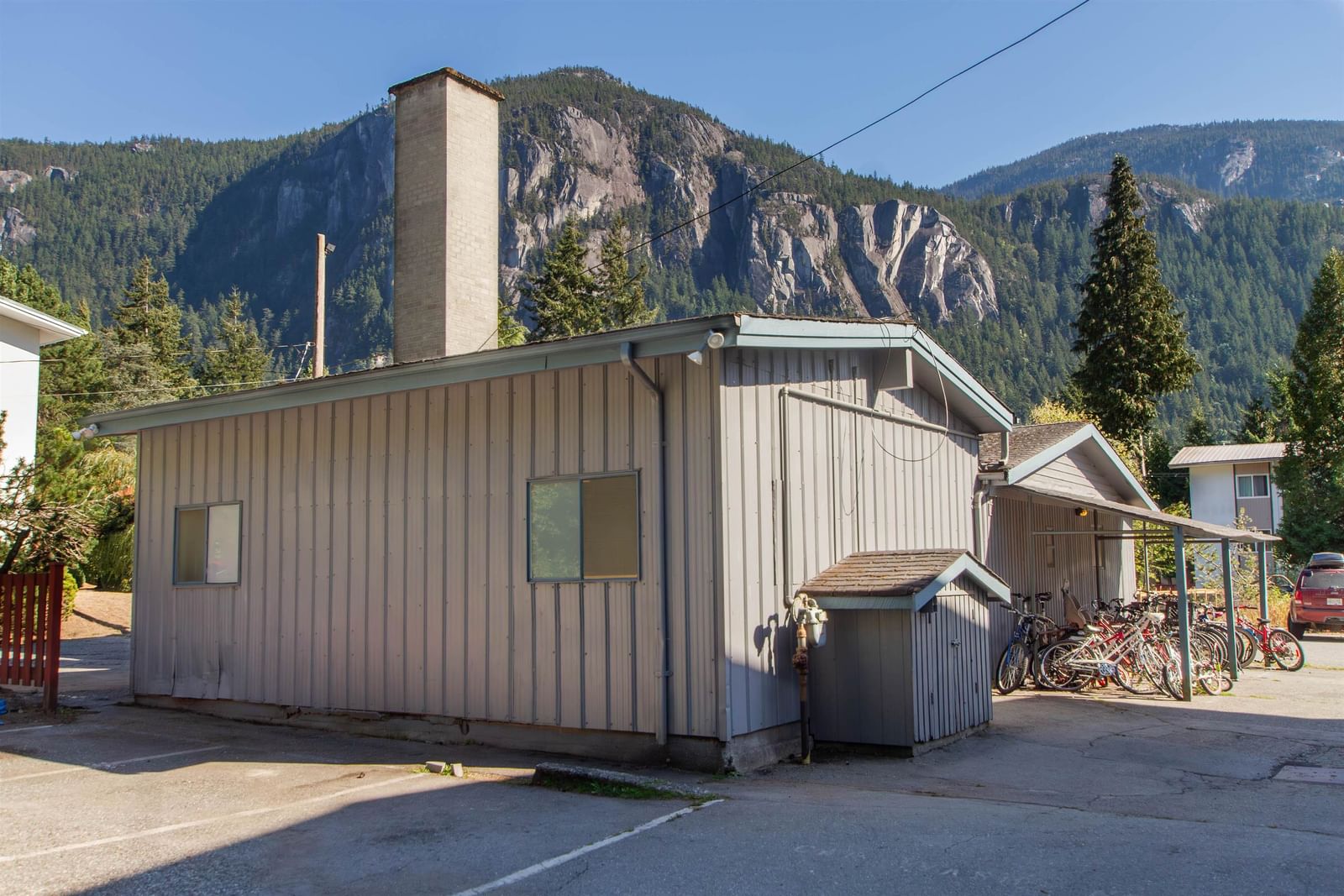 Listing Image 20