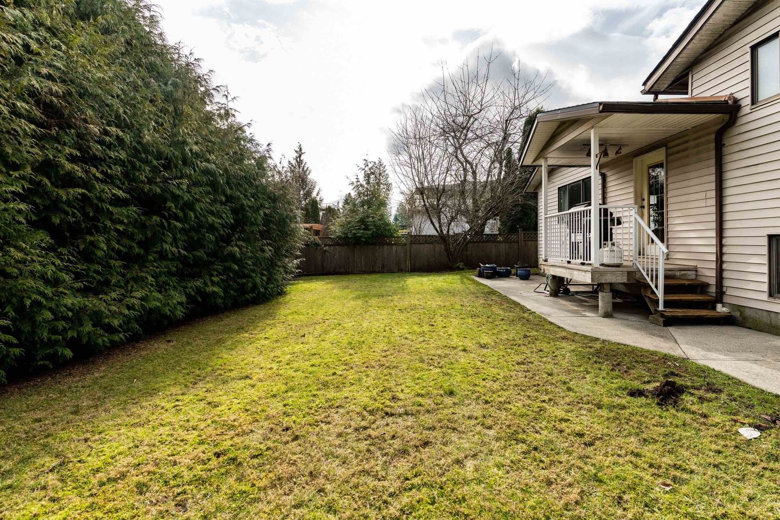 Listing Image 10
