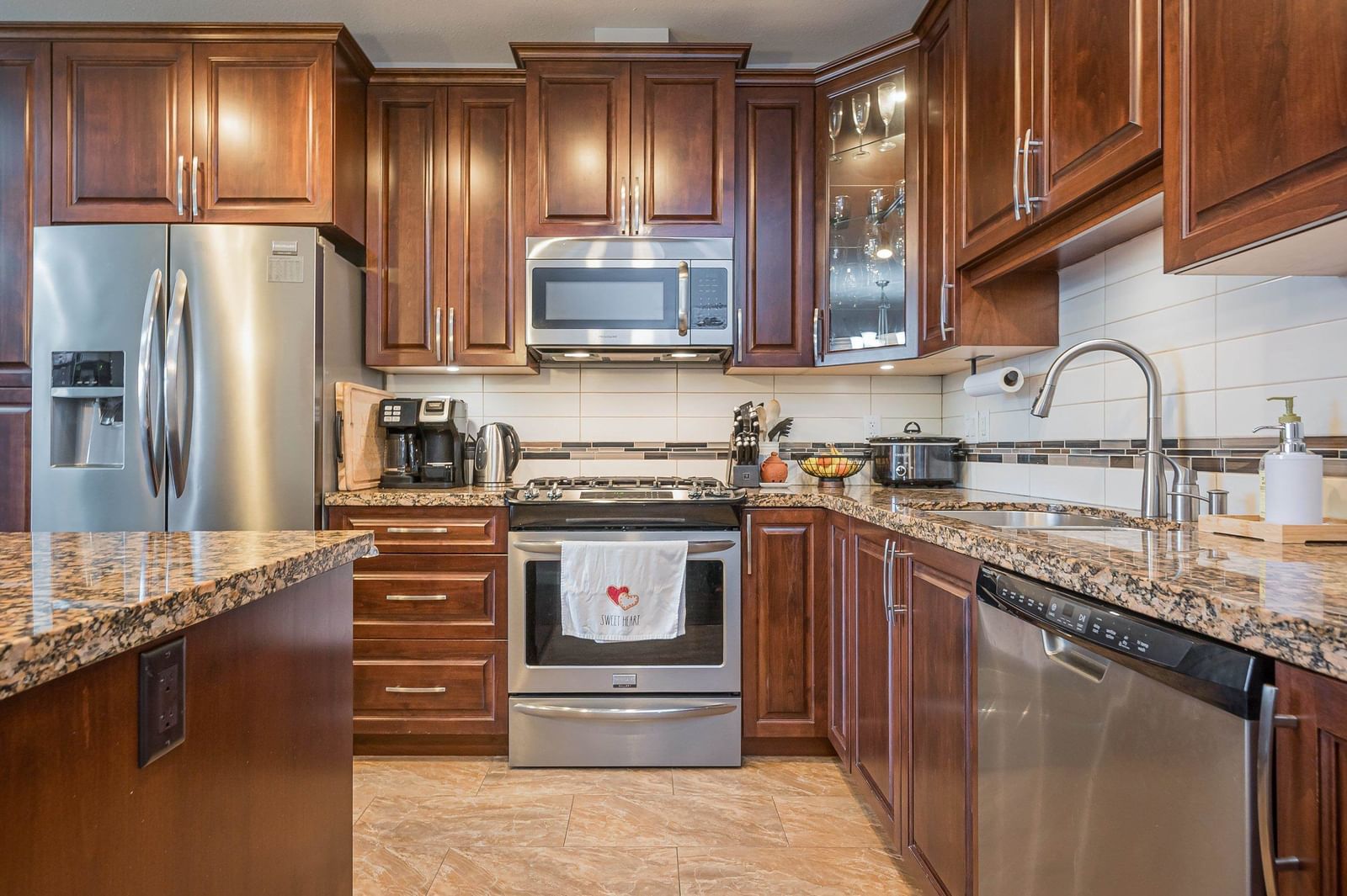 Listing Image 14