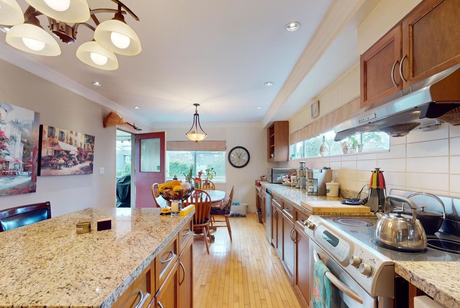 Listing Image 10