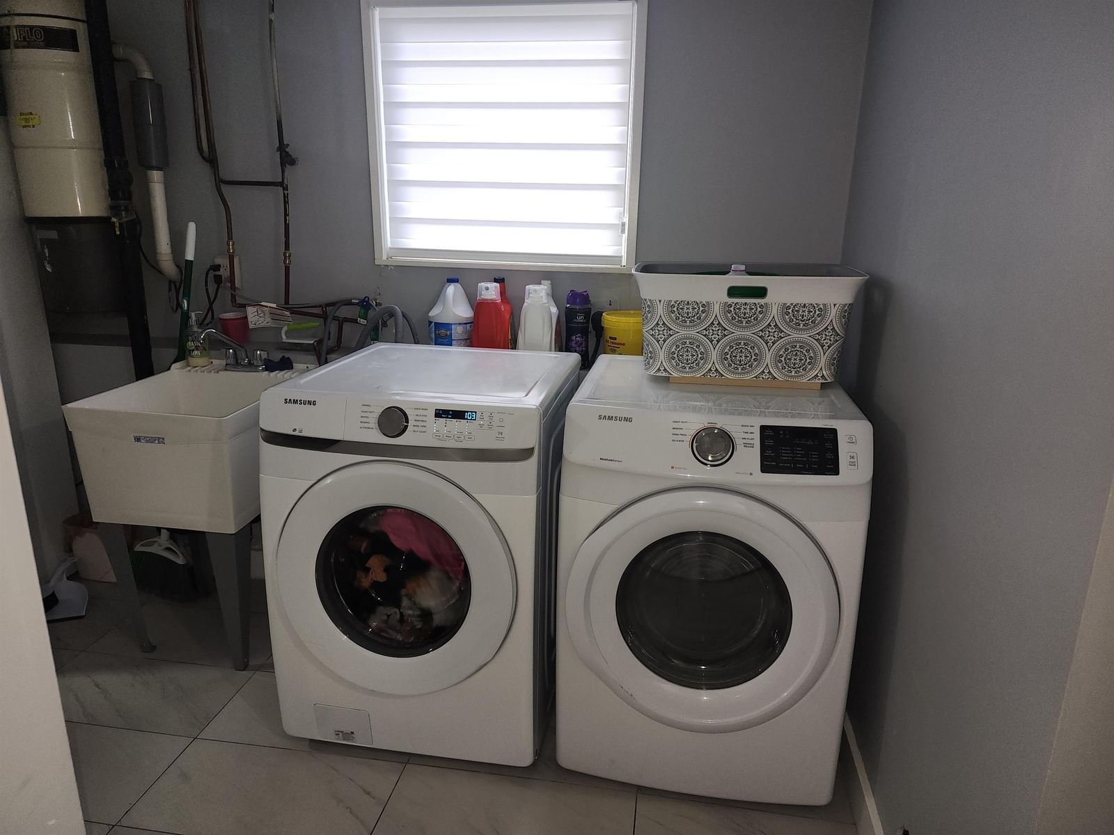 Listing Image 18