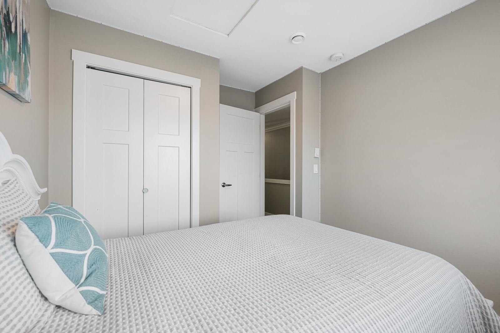 Listing Image 24