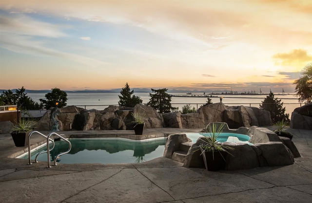 225 English Bluff Road
