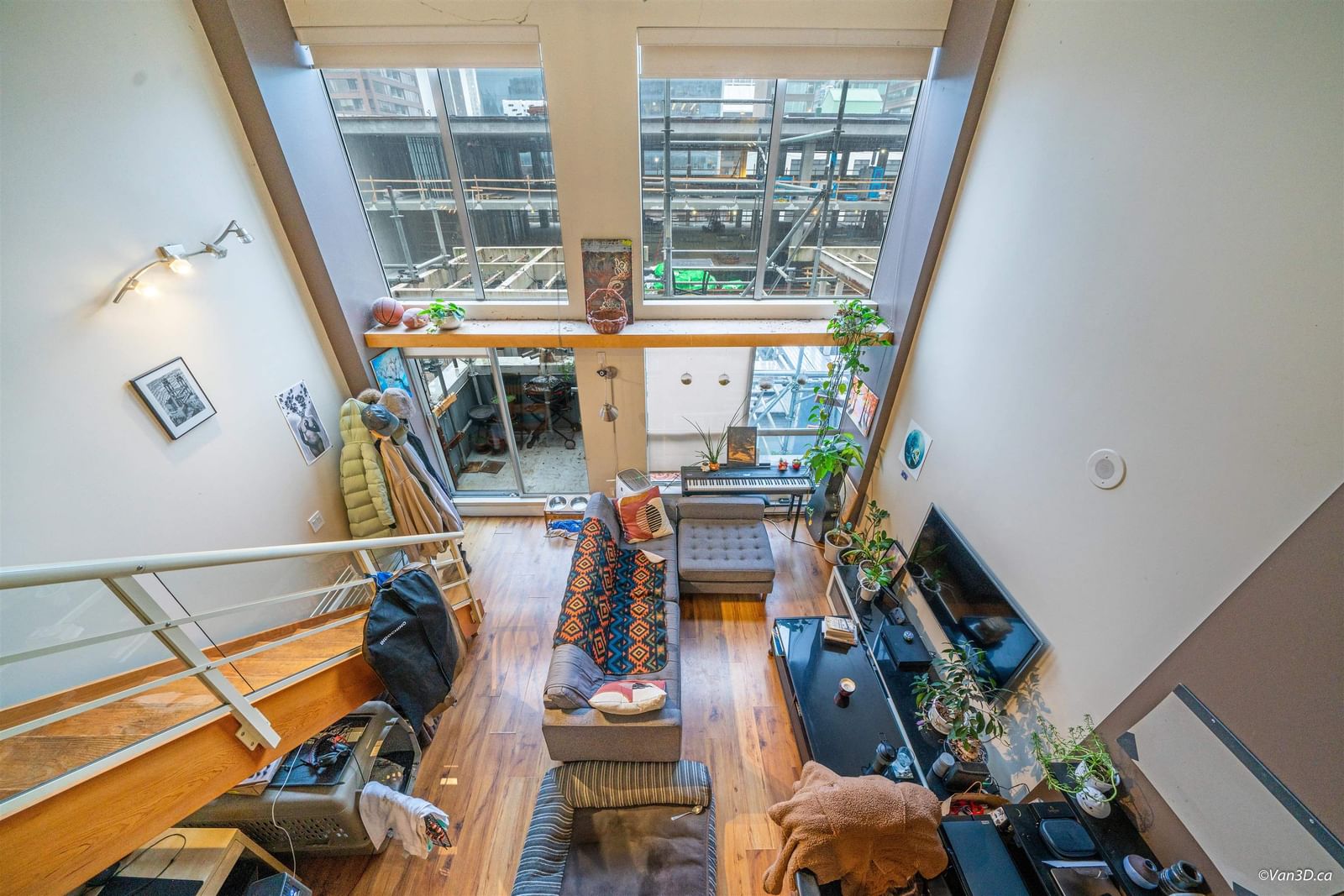 Listing Image 11