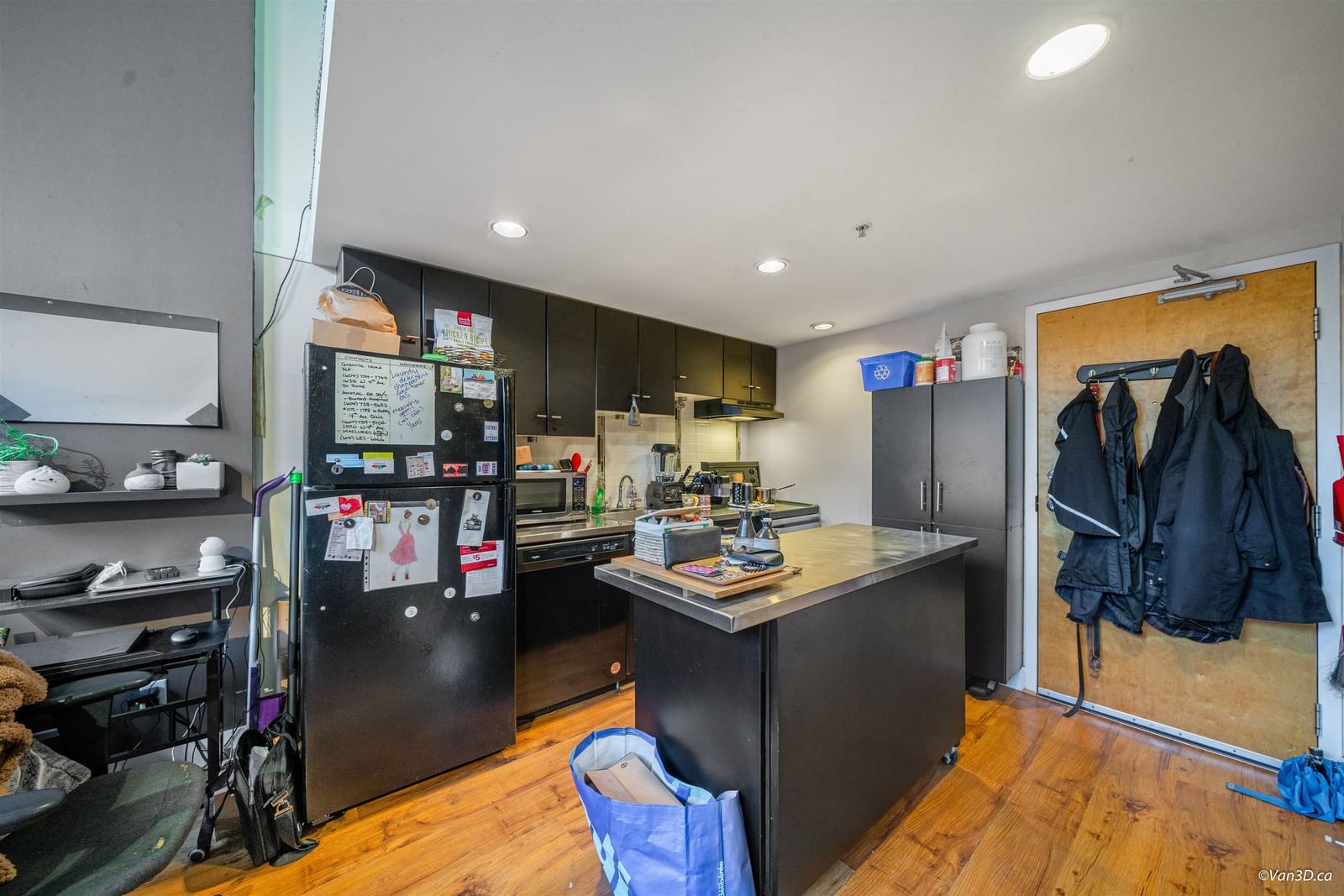 Listing Image 12