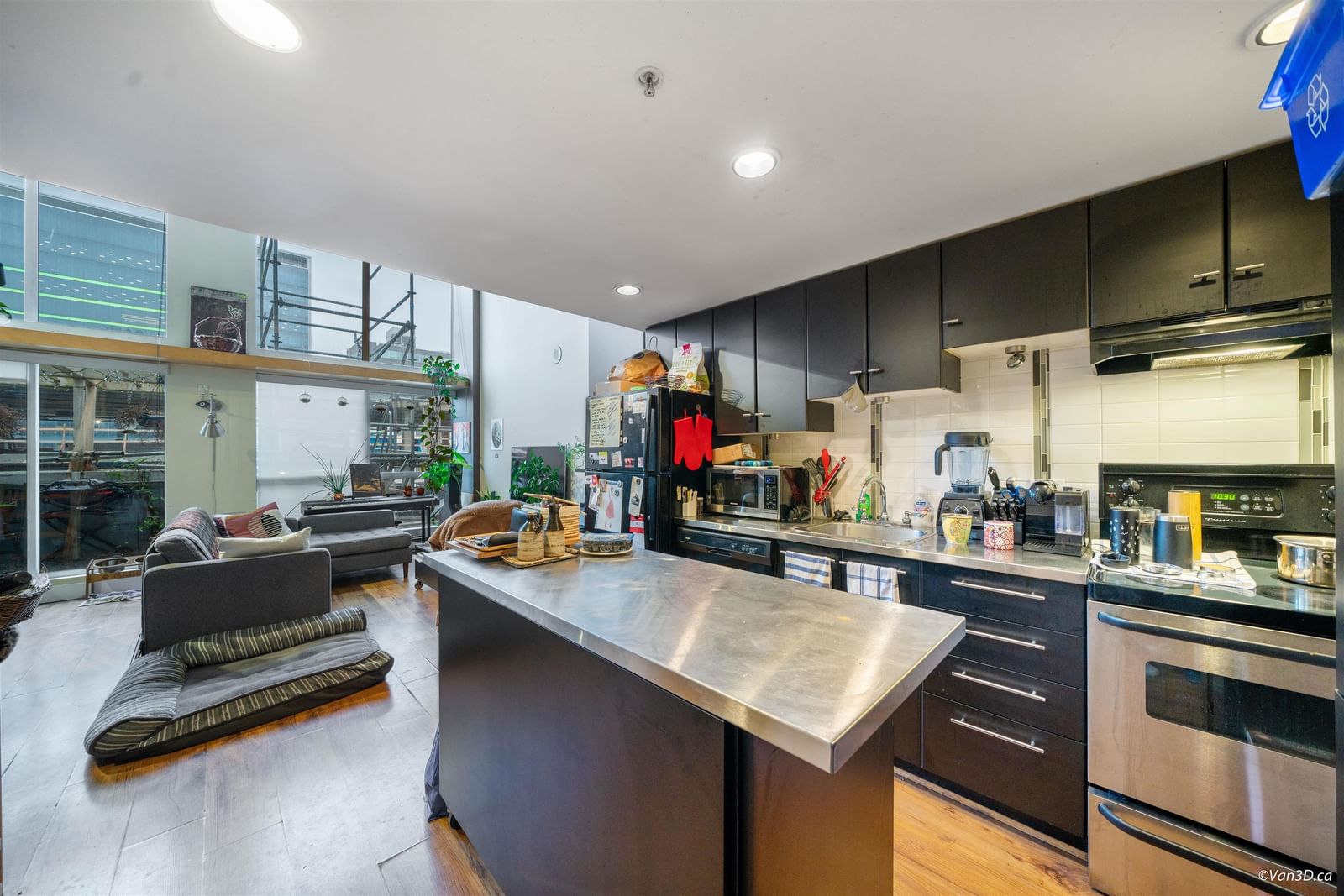 Listing Image 14