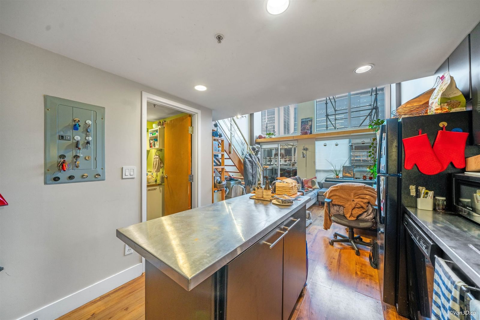 Listing Image 15