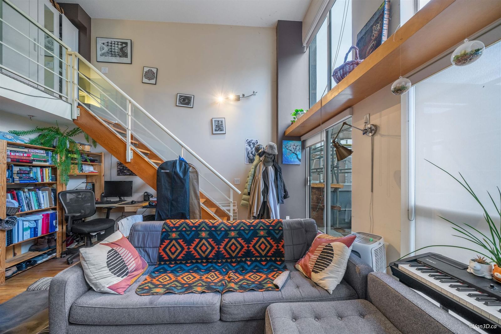 Listing Image 8