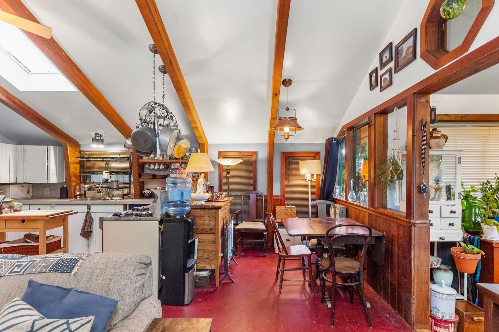 Listing Image 10