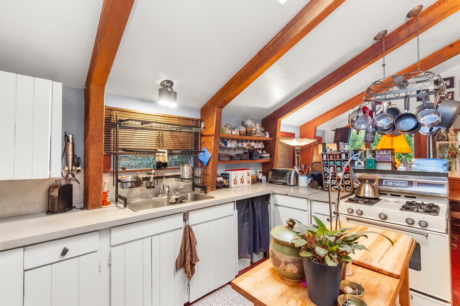 Listing Image 14