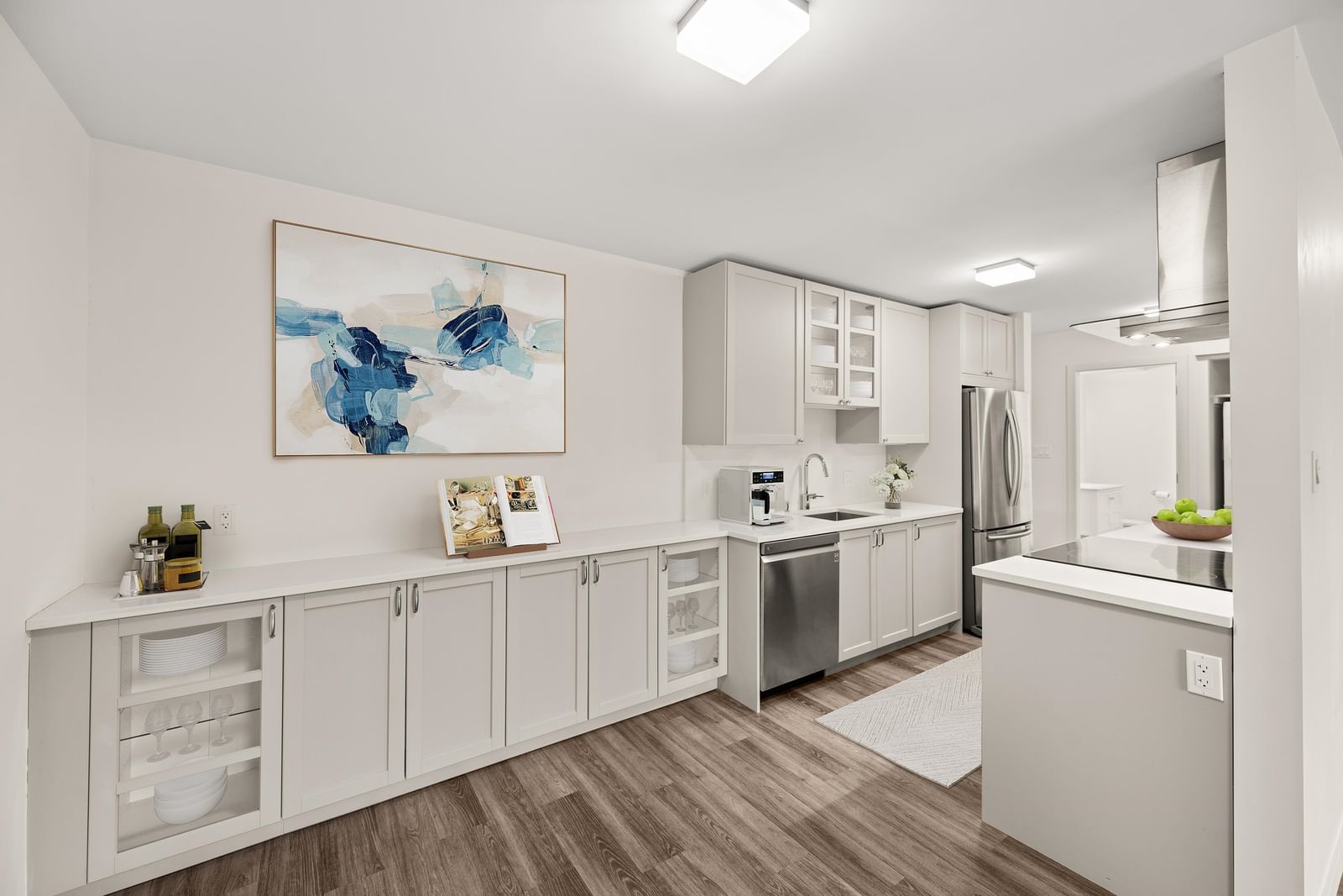 Listing Image 10