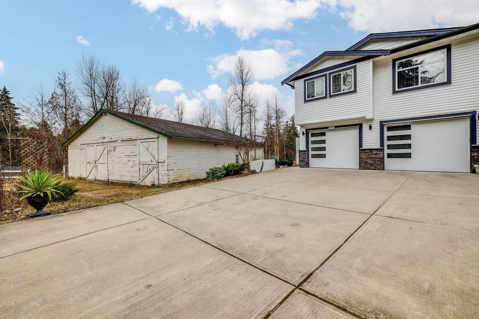 Listing Image 34