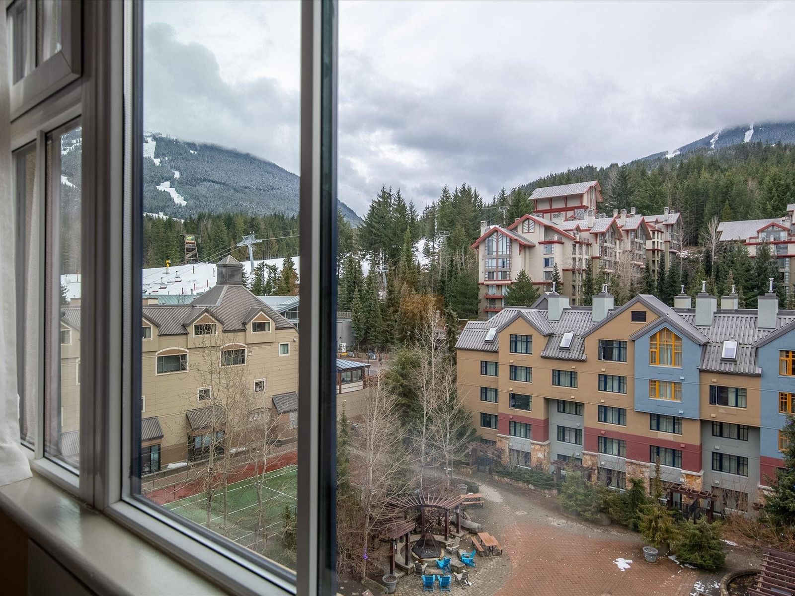 Listing Image 6