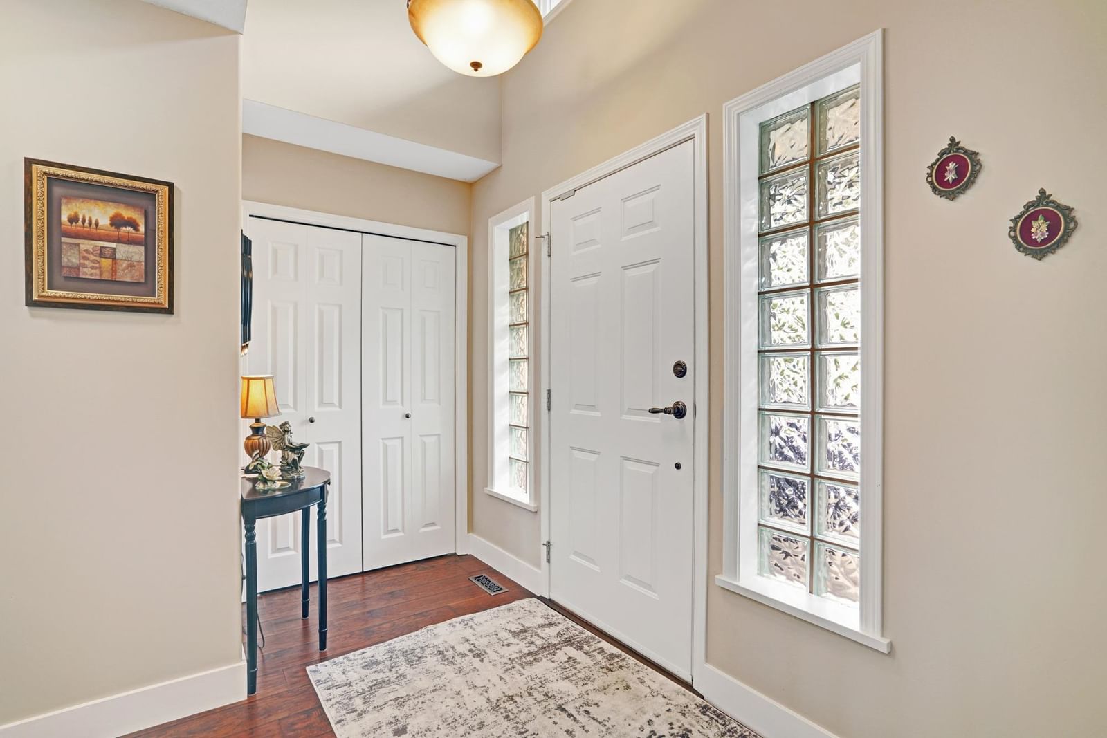 Listing Image 11