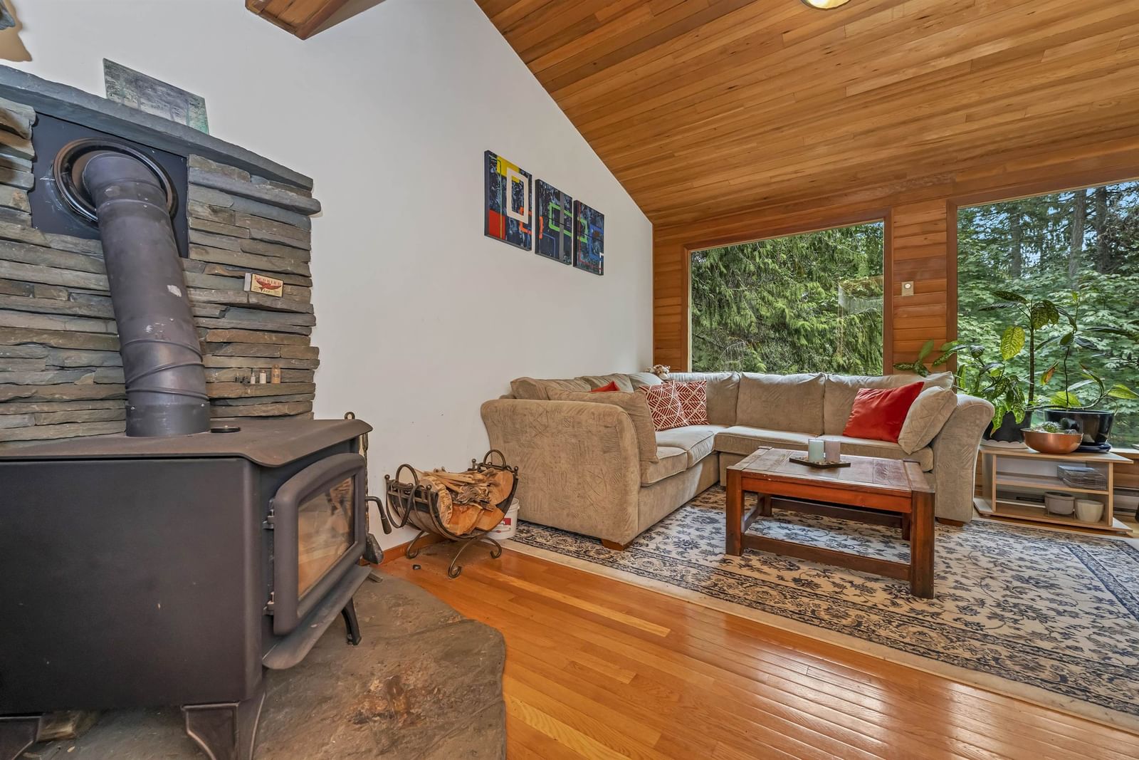 Listing Image 9
