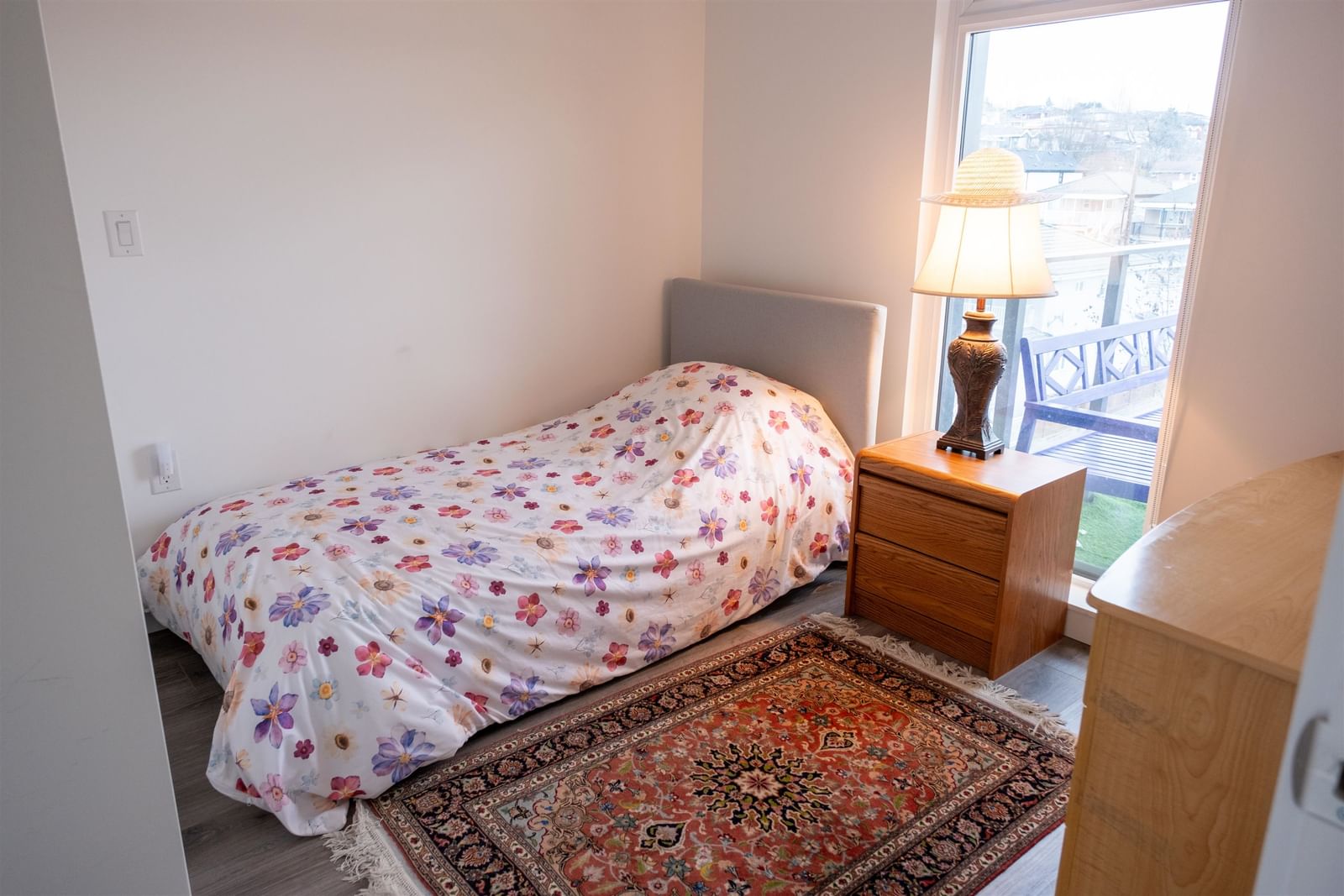 Listing Image 16
