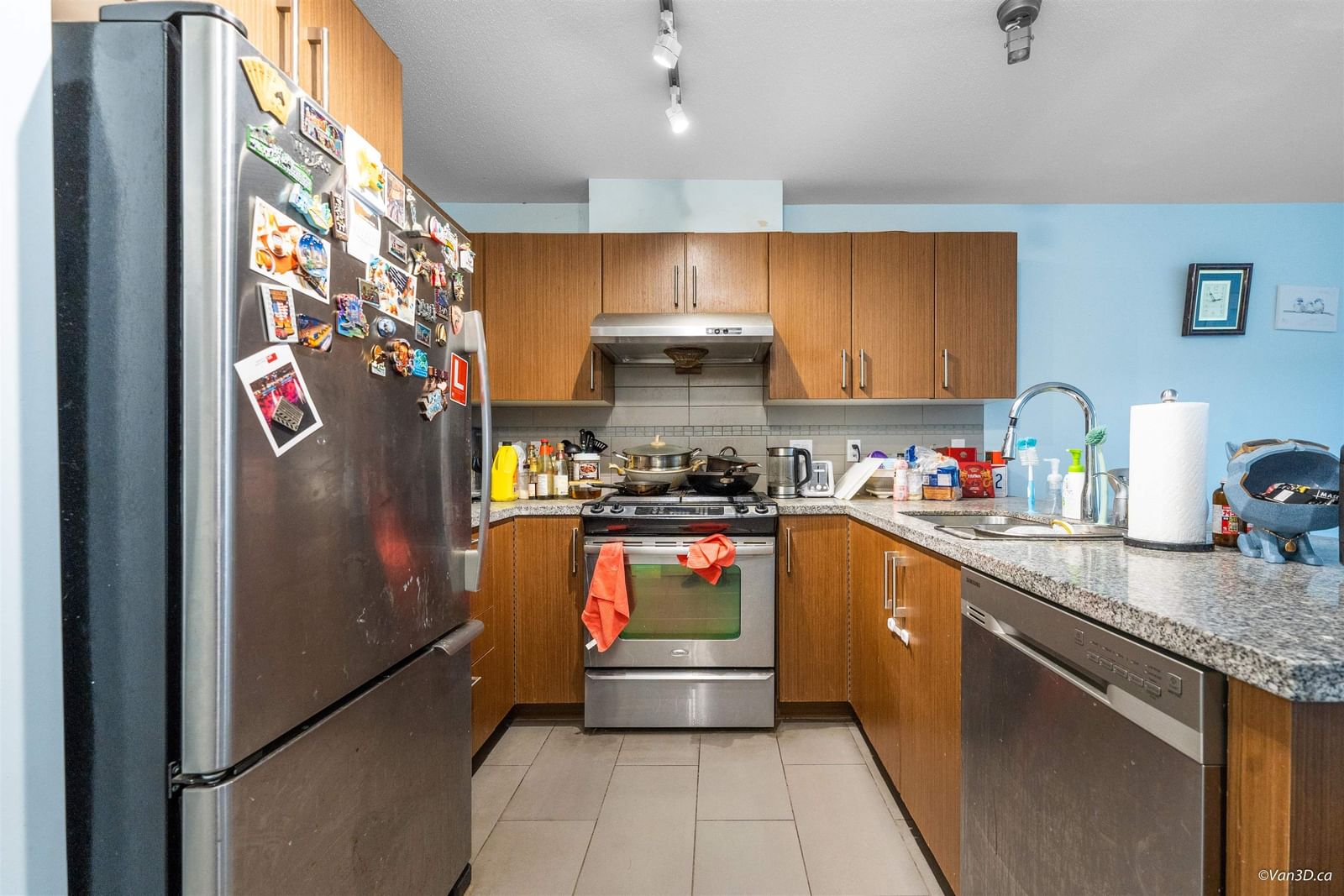 Listing Image 9