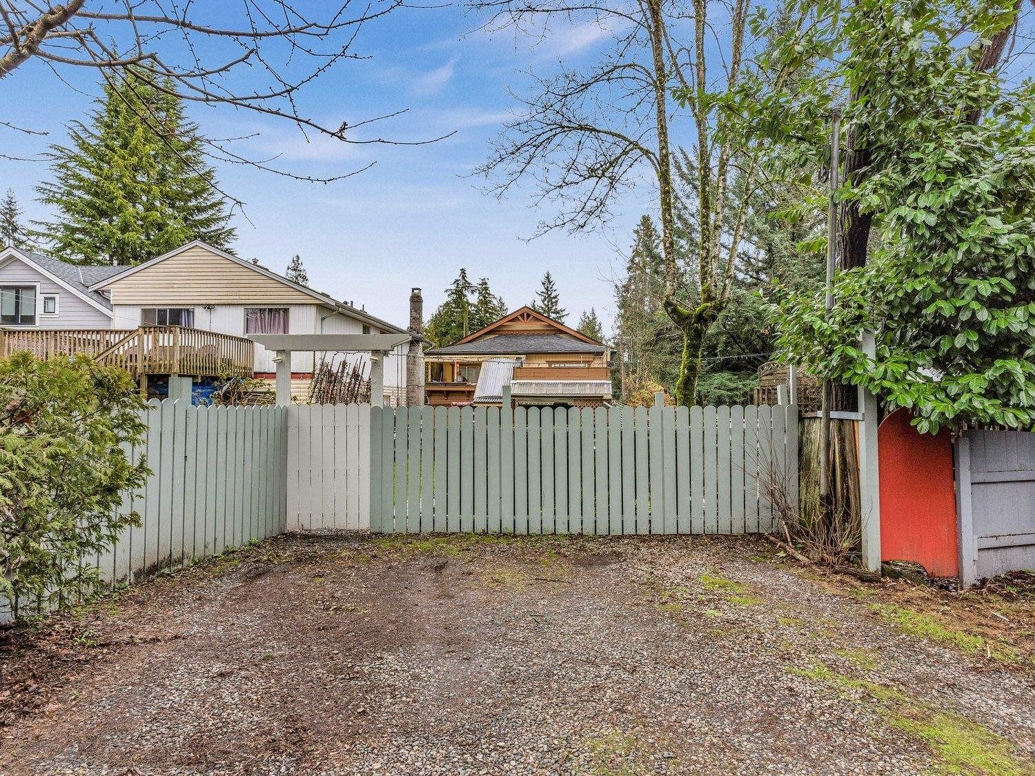 Listing Image 8