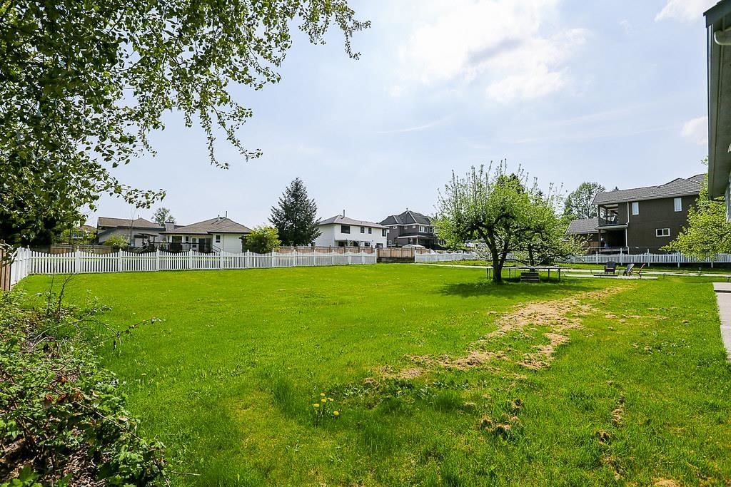 Listing Image 16