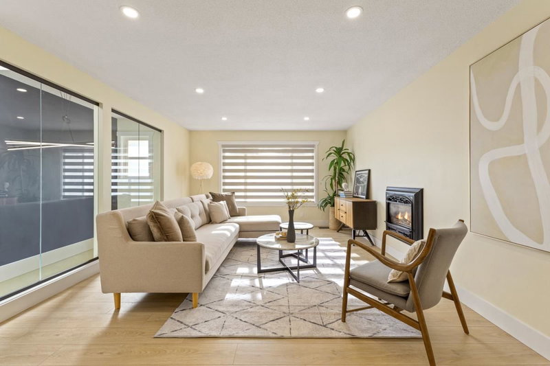 2518 Swinburne Avenue, North Vancouver, V7H 1L5 | Image 2