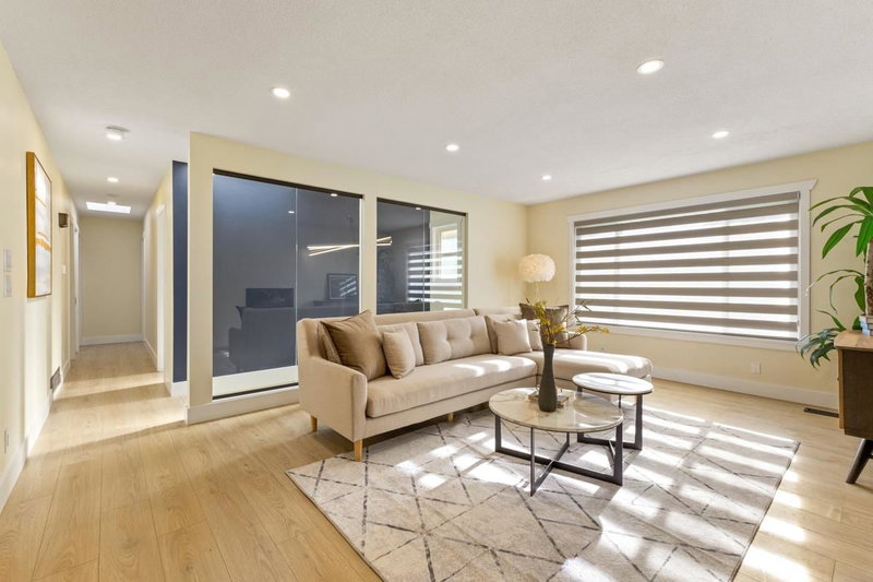 2518 Swinburne Avenue, North Vancouver, V7H 1L5 | Image 3