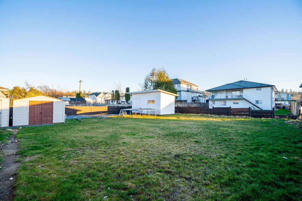 Listing Image 18