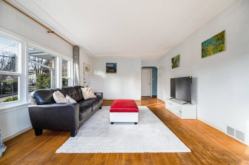 341 Sherbrooke Street, New Westminster, V3L 3M4 | Image 3