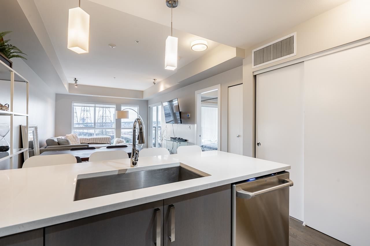 Listing Image 11