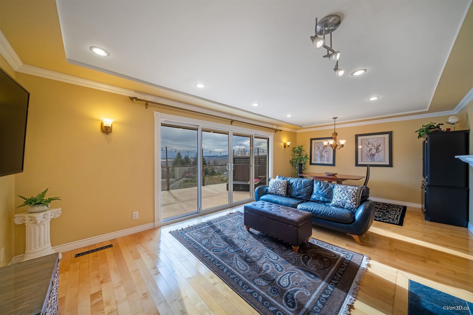 Listing Image 9