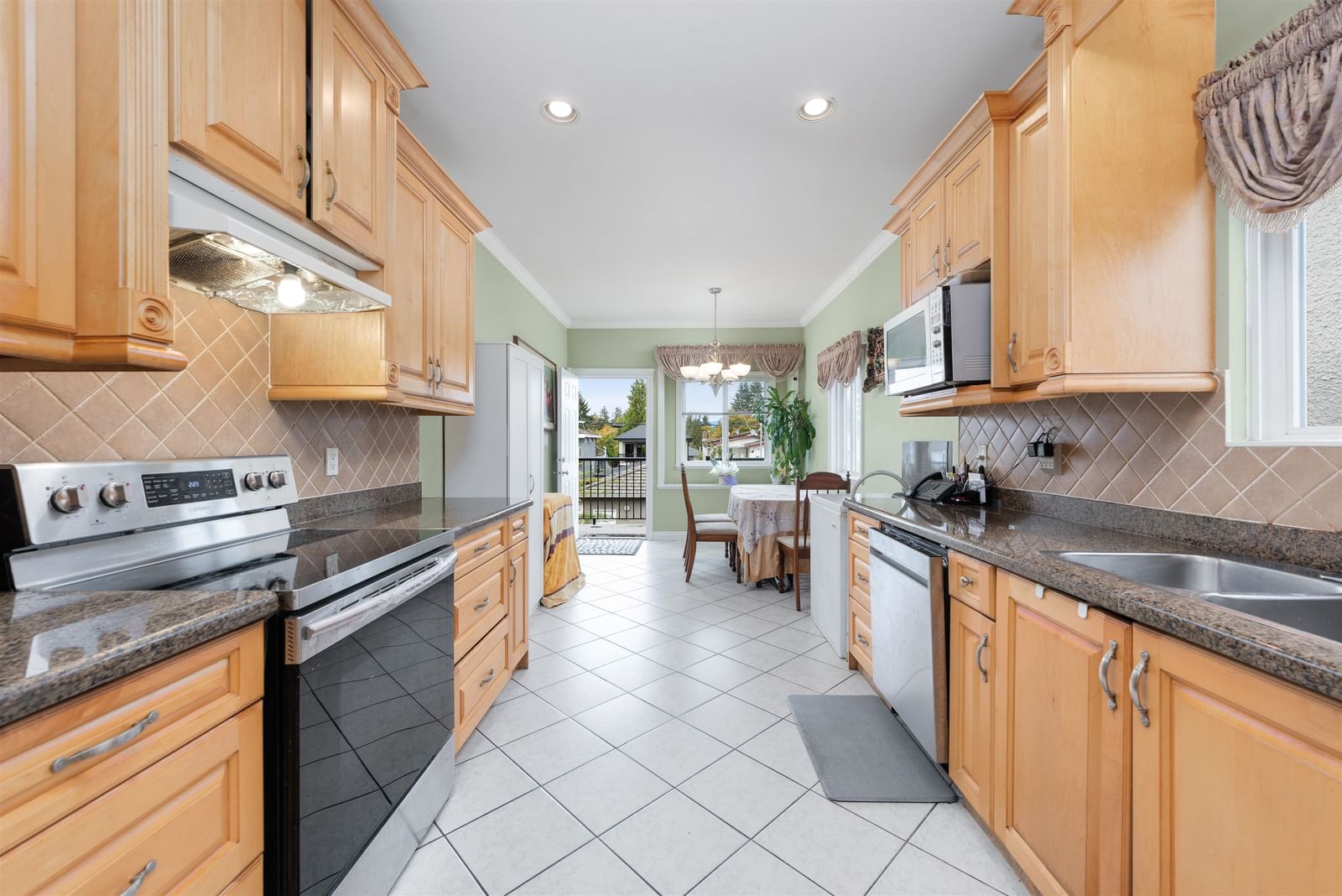 Listing Image 13