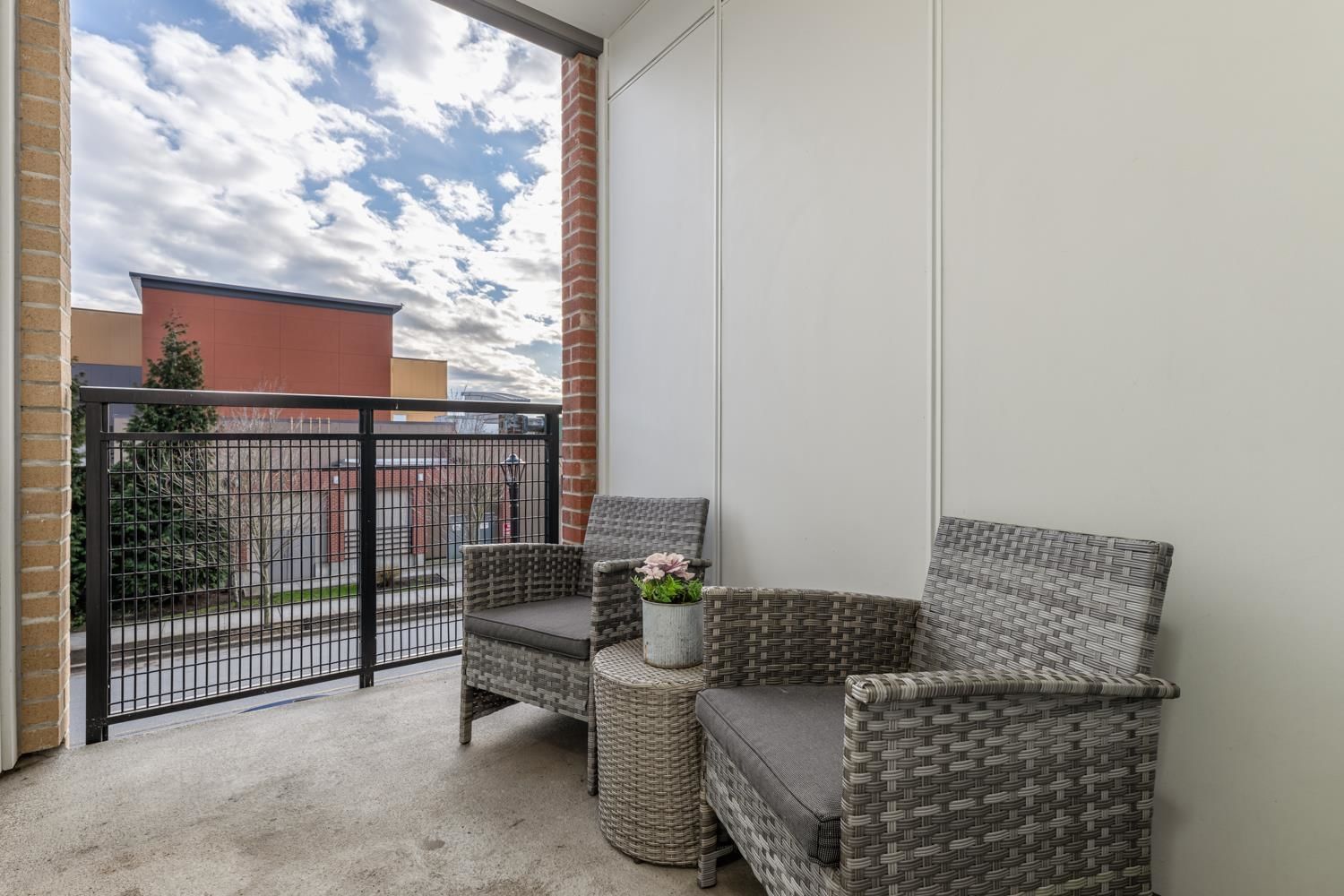 Listing Image 21